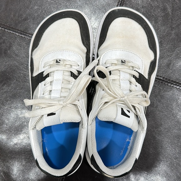 Barebarics Zing White and Black Barefoot Sneakers - Picture 4 of 4